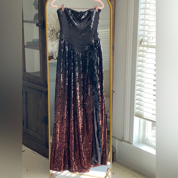 NWT WeWoreWhat Black and Brown Sequin Corset Feathered Gown - Picture 1 of 9